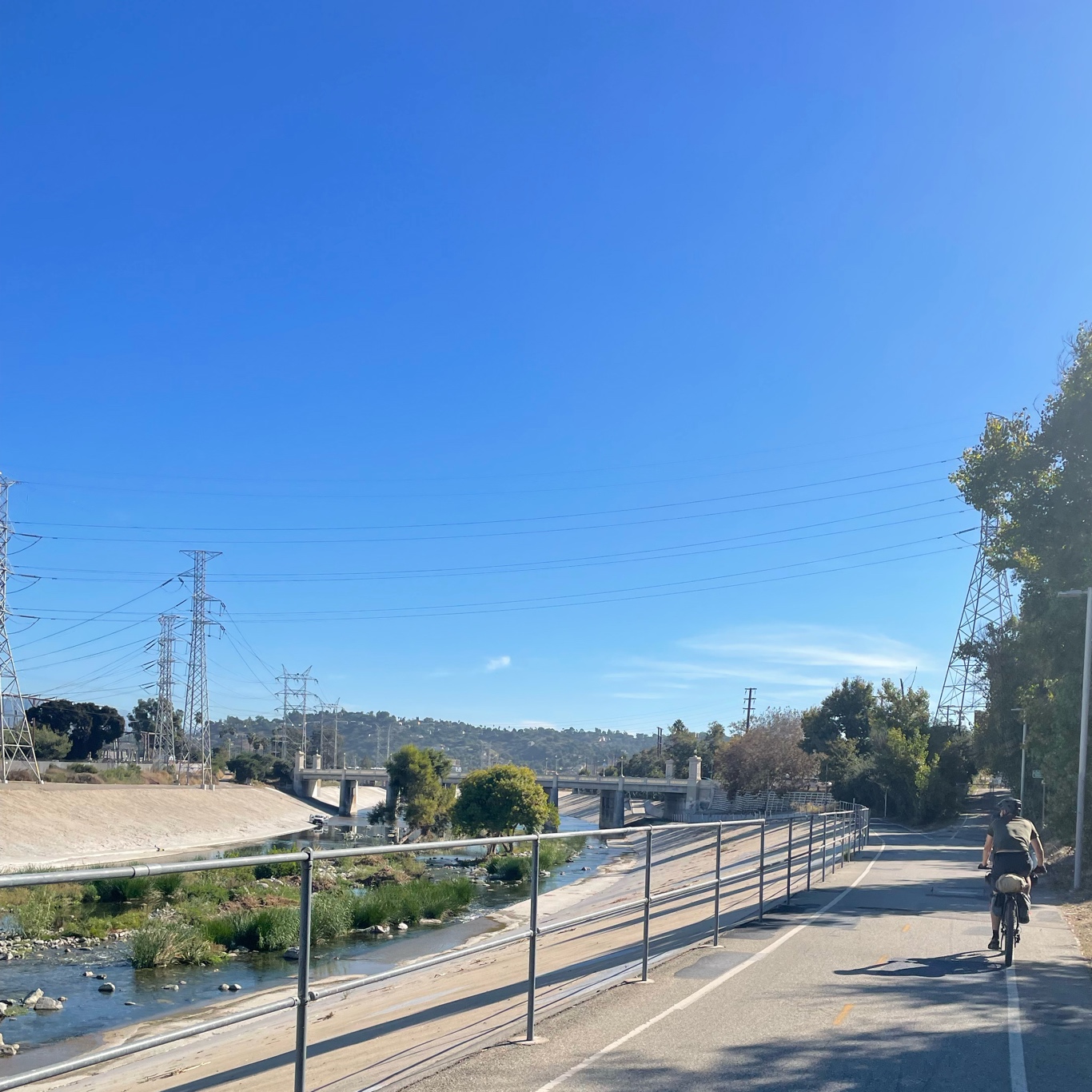 Bike path along the Los Angeles river