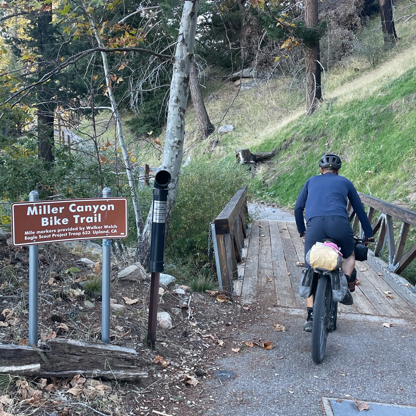 Taking the cyclepath instead of the interstate