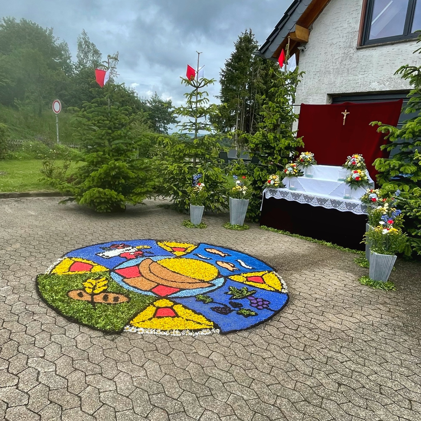 Flower ornament for Corpus Christi