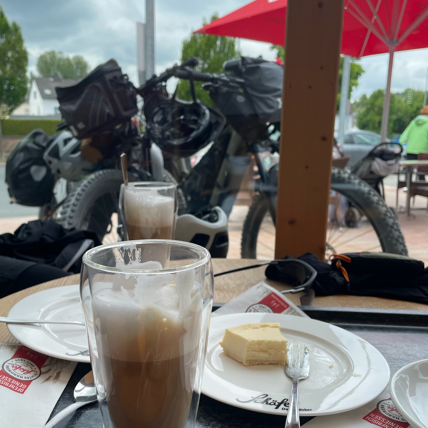 Time for some coffee and cheesecake