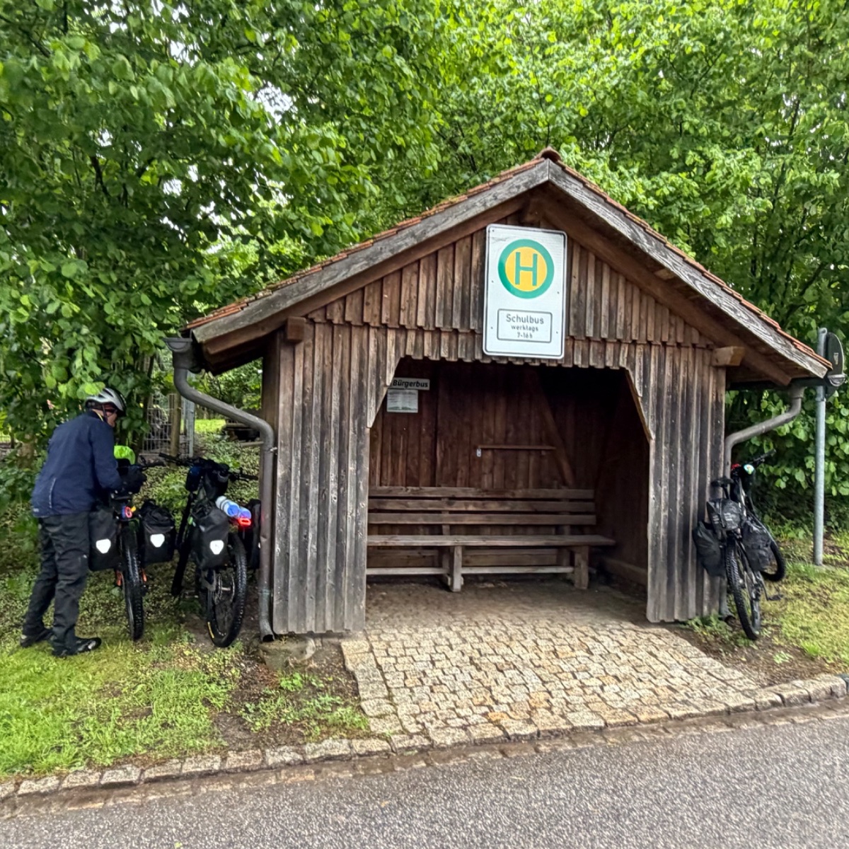 Management committee shelter